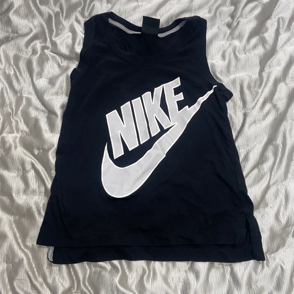 Nike sports wear shirt